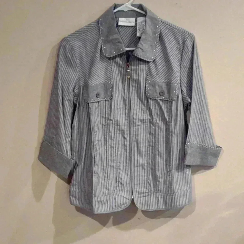 Drapers&Damons NWOT gray stripe‎ top size small